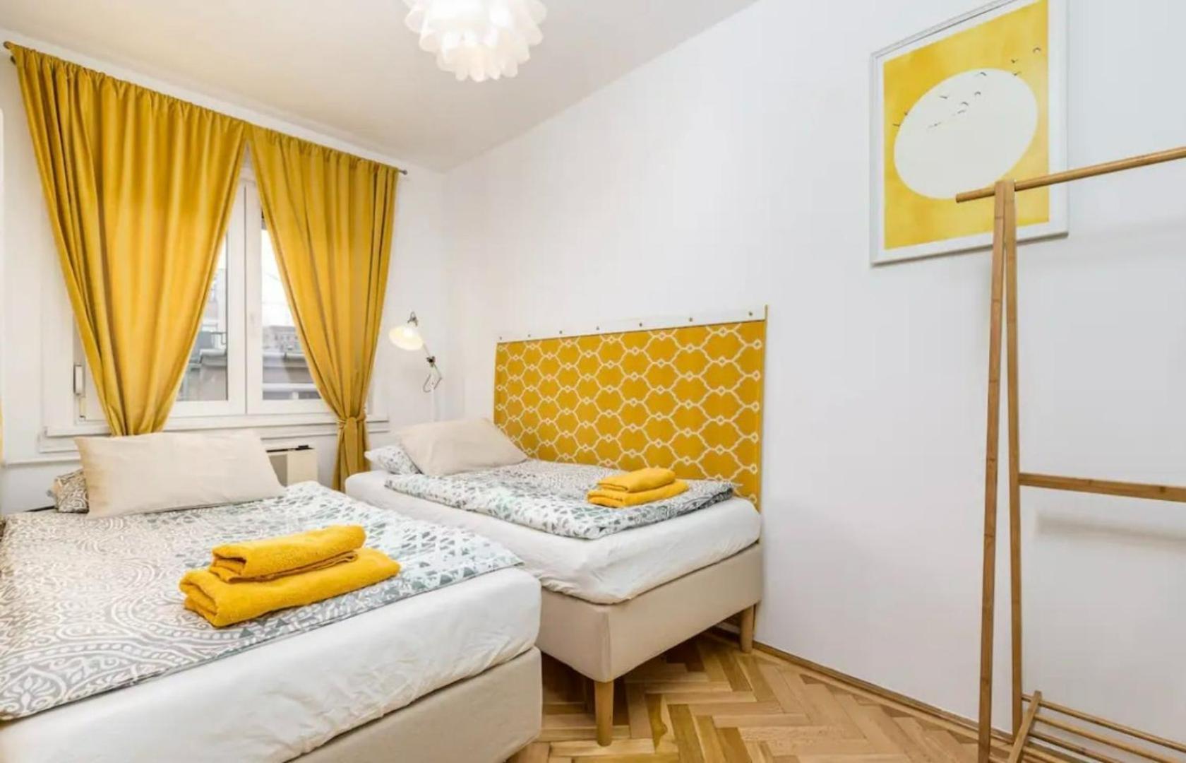 Elegant Escape By Buda Castle For Pleasure Seekers Budapest Bagian luar foto