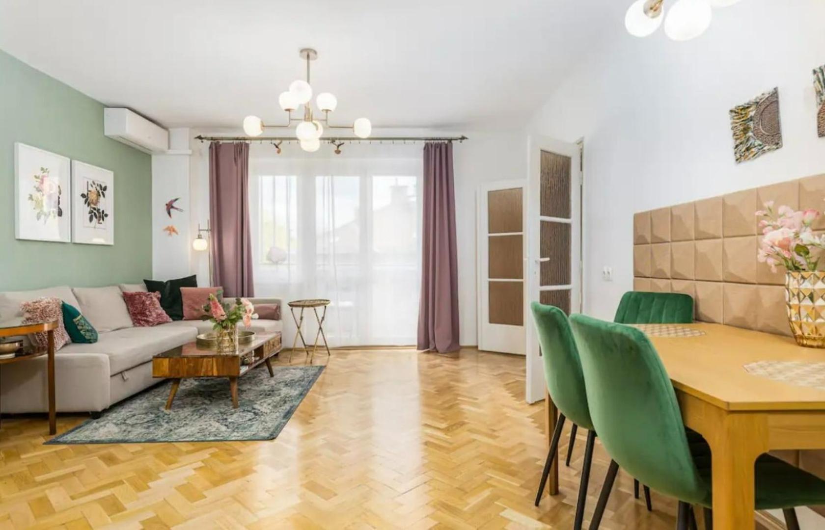 Elegant Escape By Buda Castle For Pleasure Seekers Budapest Bagian luar foto