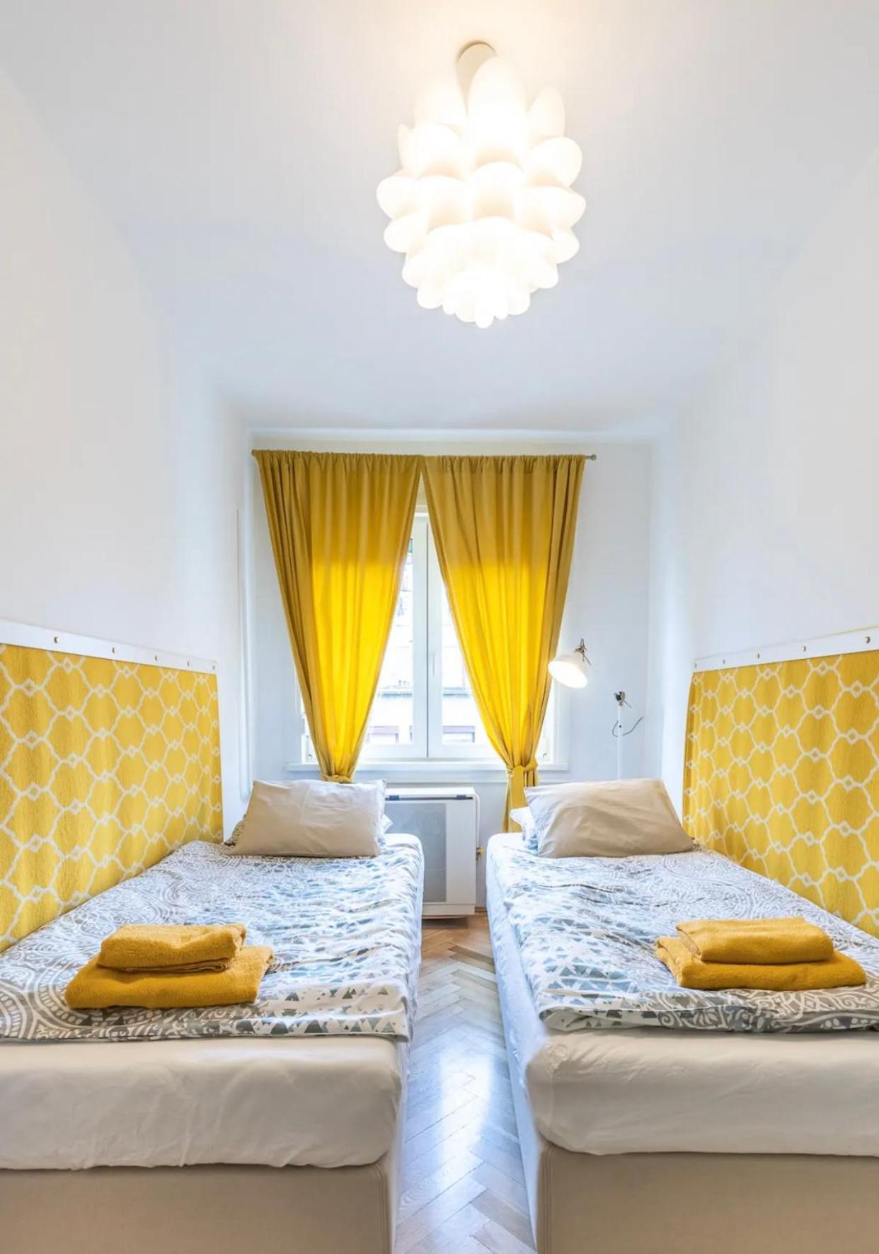 Elegant Escape By Buda Castle For Pleasure Seekers Budapest Bagian luar foto