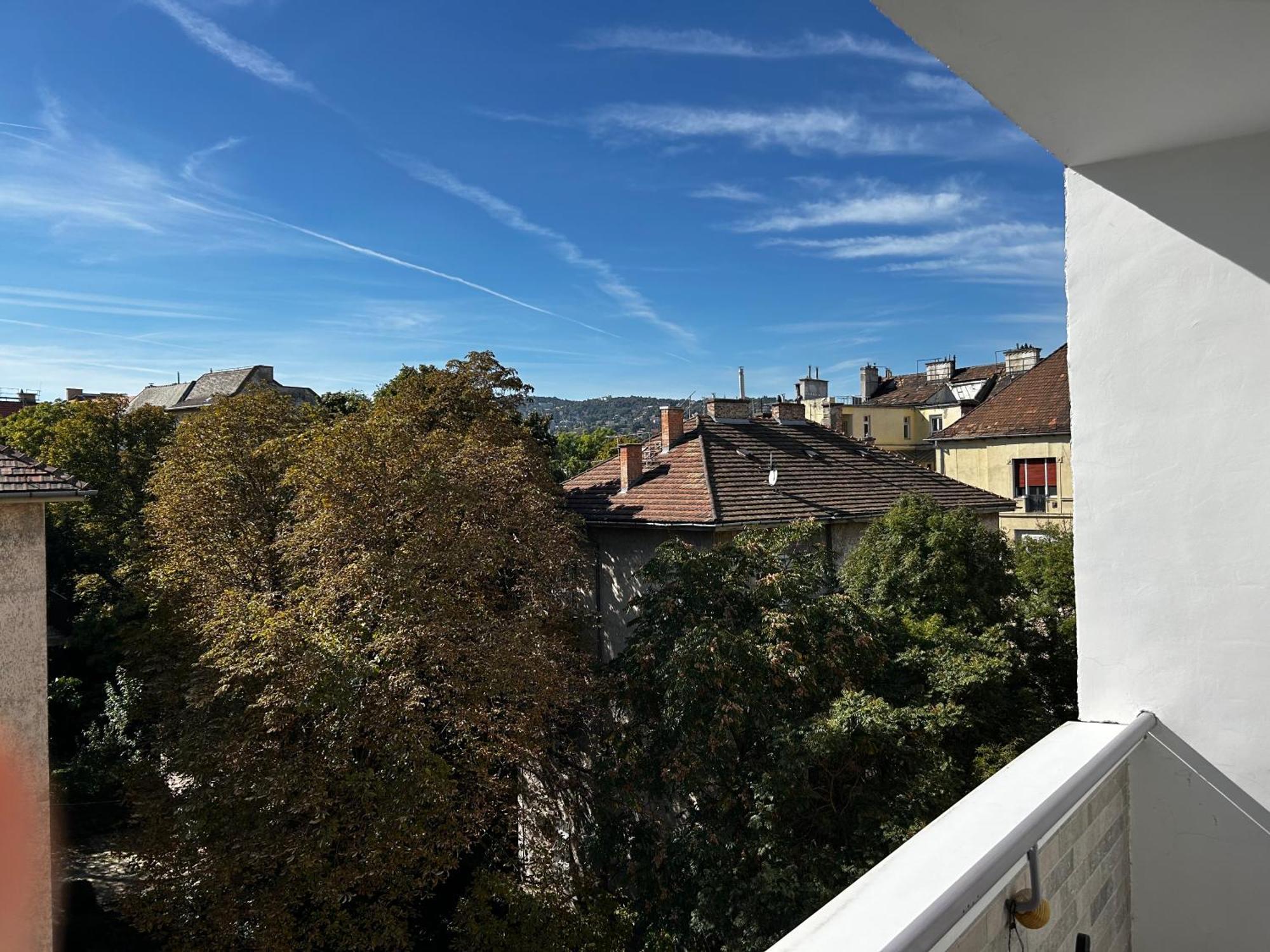 Elegant Escape By Buda Castle For Pleasure Seekers Budapest Bagian luar foto